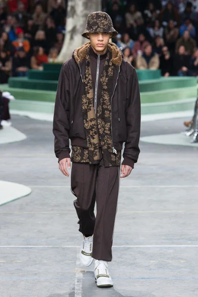 Look 8